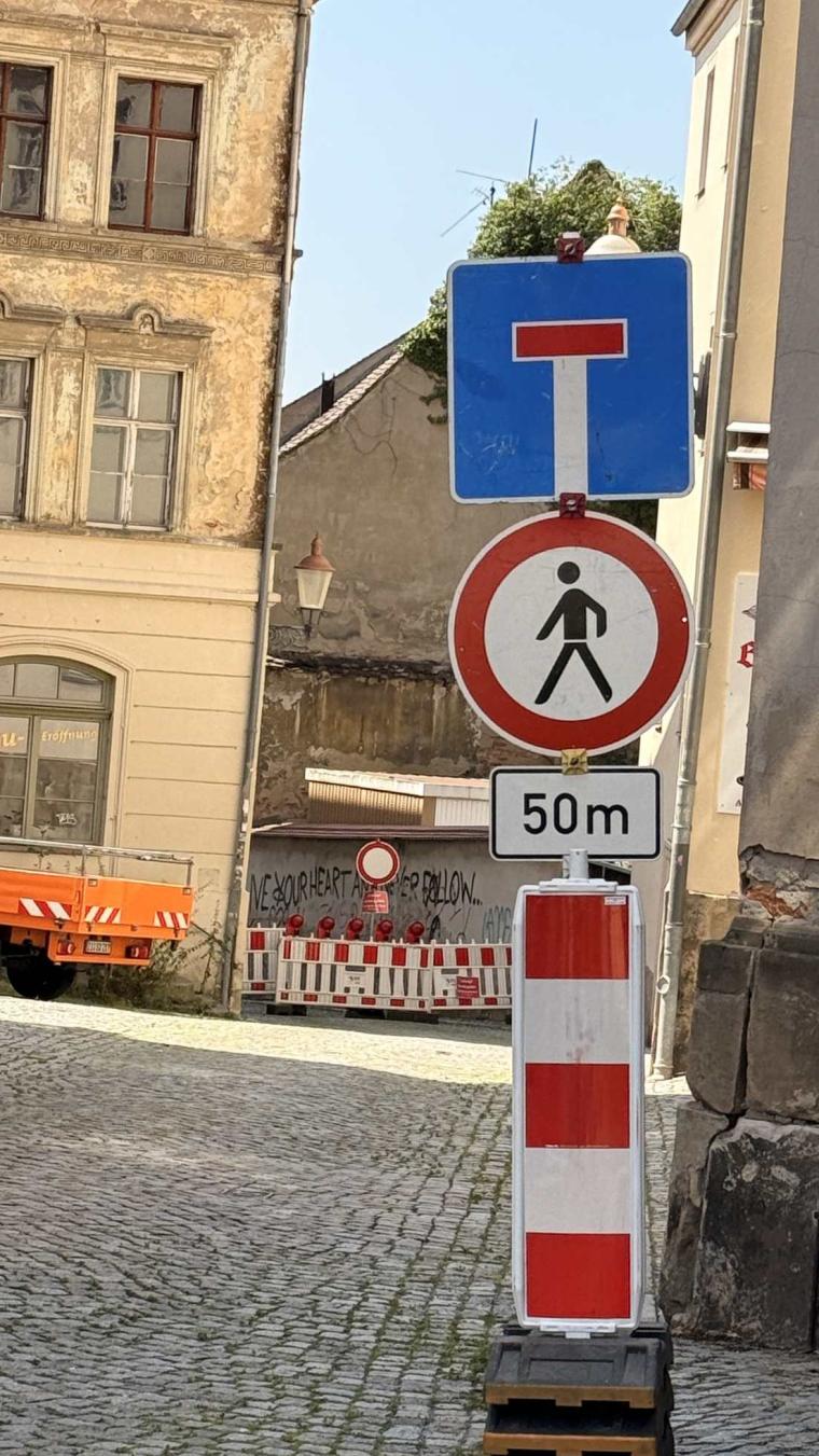 Bild zu Mandauer Berg nach Fassadeneinsturz gesperrt