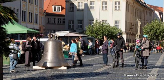 Bild zu Zittau feiern ihre Friedensglocke