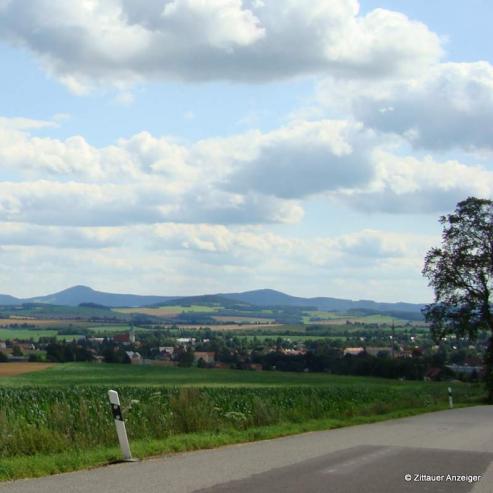 Bild zu Alte Lieder am Lagerfeuer zum Tag der Oberlausitz