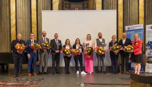 Bild zu Unternehmerpreis 2025 geht an Zittauer Bauunternehmen OSTEG