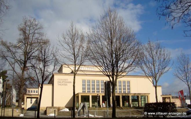 Bildtitel: Motto: Wir brauchen unser Theater, unser Theater braucht uns! Bild zu Motto: Wir brauchen unser Theater, unser Theater braucht uns!